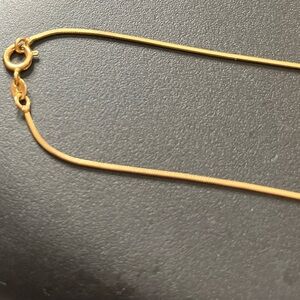 Elegant Gold Chain Necklace
